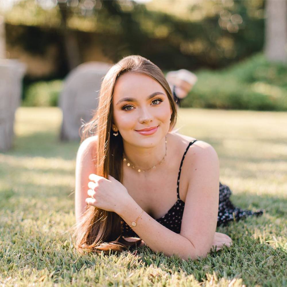 Meet your Posher, Mikayla